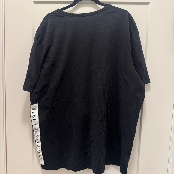 Timberland Black and Gold Jogger Set. Sweatshirt, Sweatpants and Tshirt. - Picture 8 of 13